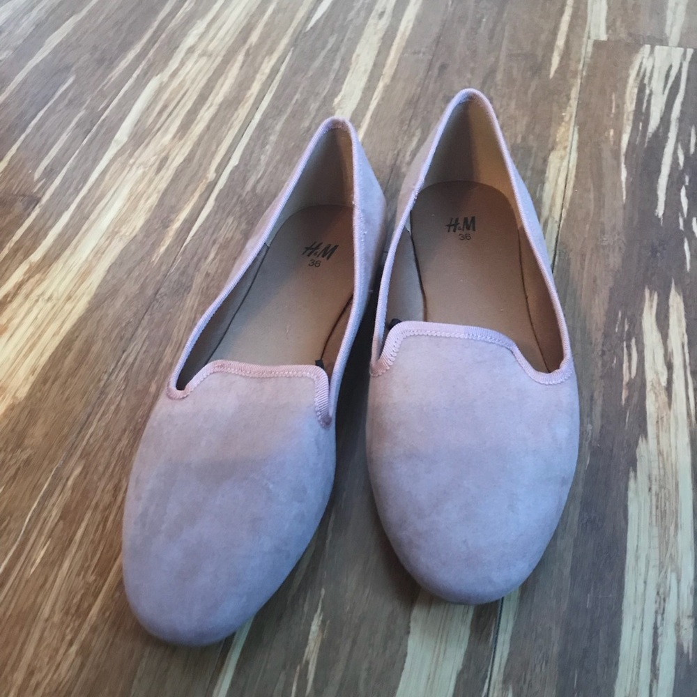 Pink flats